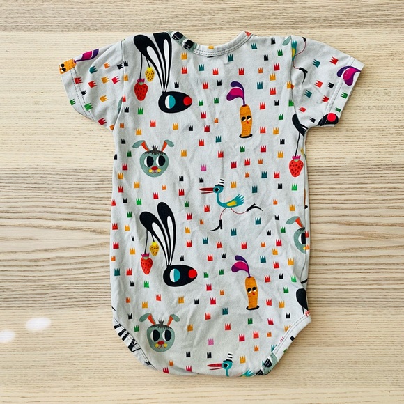 Raspberry Republic Carrot Crunch Body in White - Picture 2 of 5